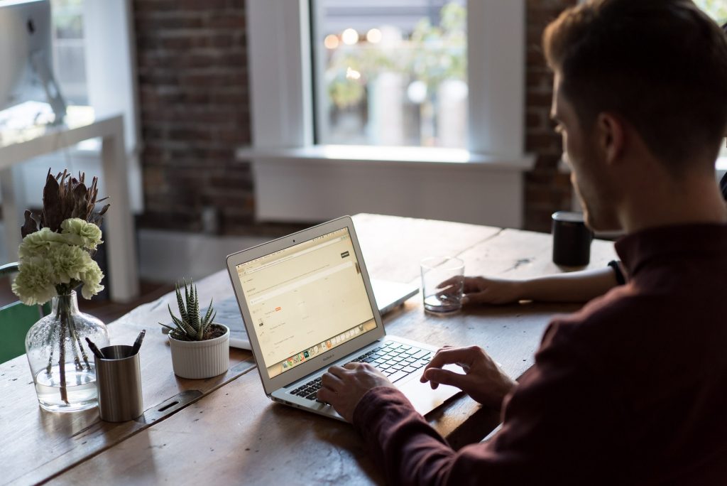 Stockouts in e-commerce